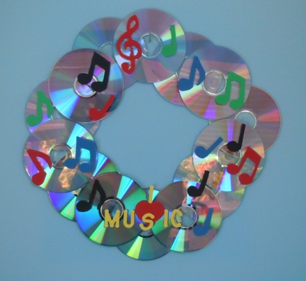 music wreath from recycled cds